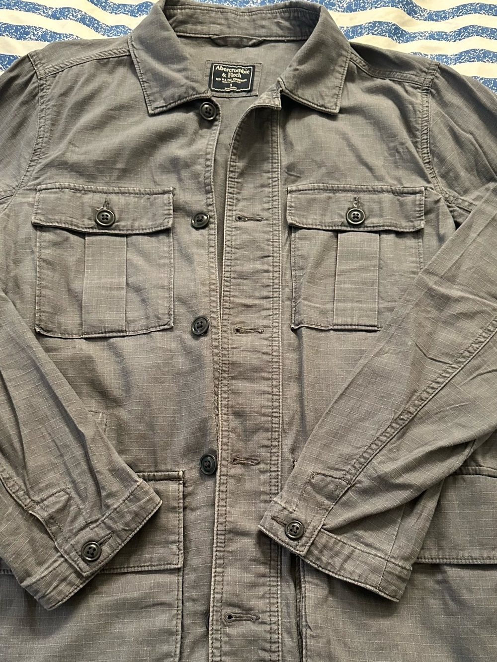 Abercrombie & Fitch Men's Gray Utility / Safari Jacket. Sz S. New.
